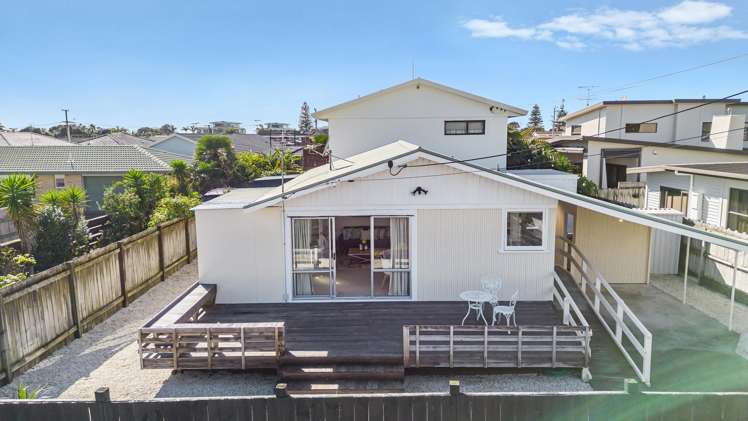 1/137 Centreway Road Orewa_23