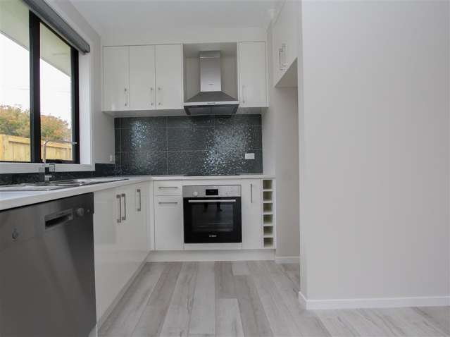 2/8A Rutherford Street 1053_4