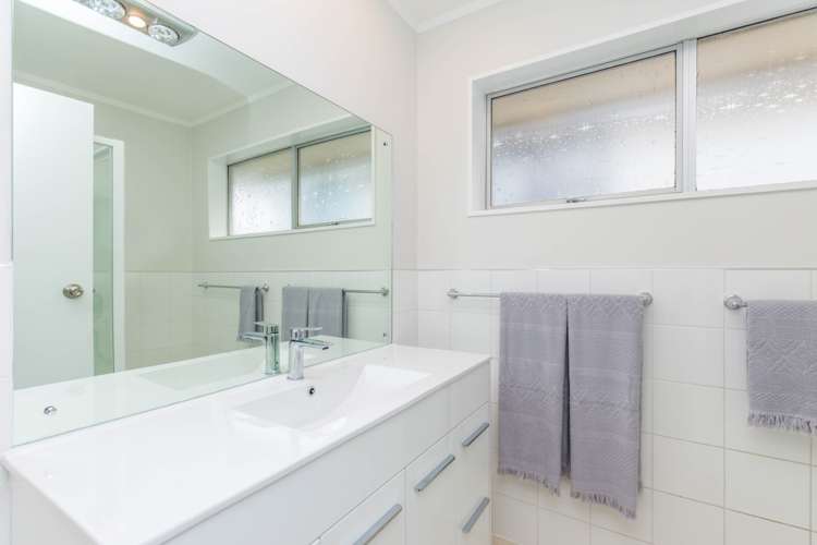 1/212 Edmonton Road Te Atatu South_11