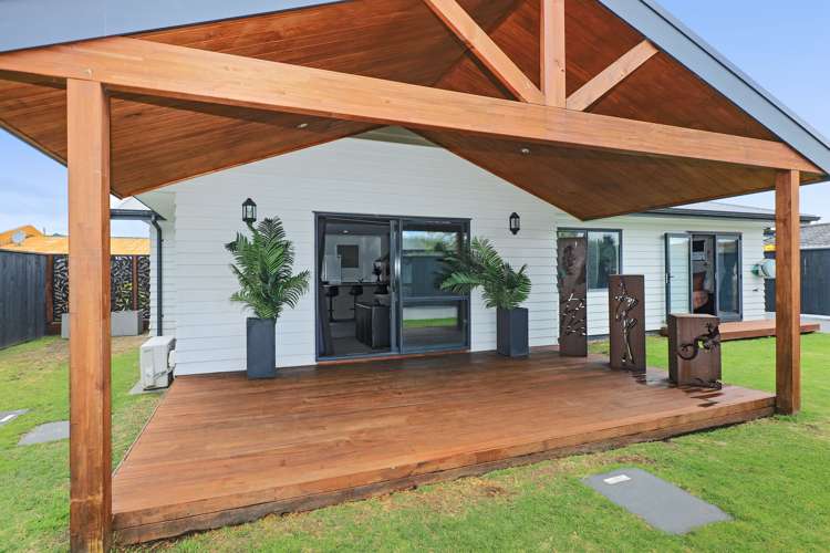 411 Lyndon Road East Hastings_15