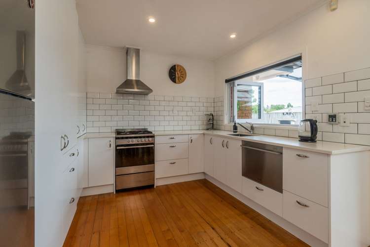 18 Hill Crescent Papakura_12