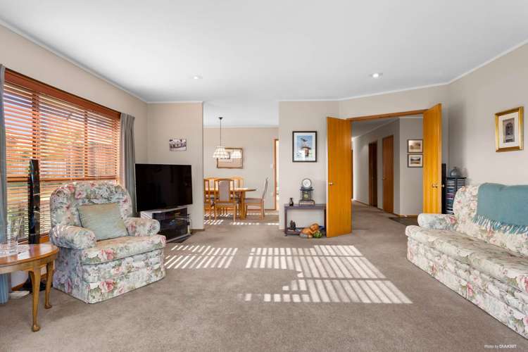 14 Manutara Avenue Forrest Hill_22