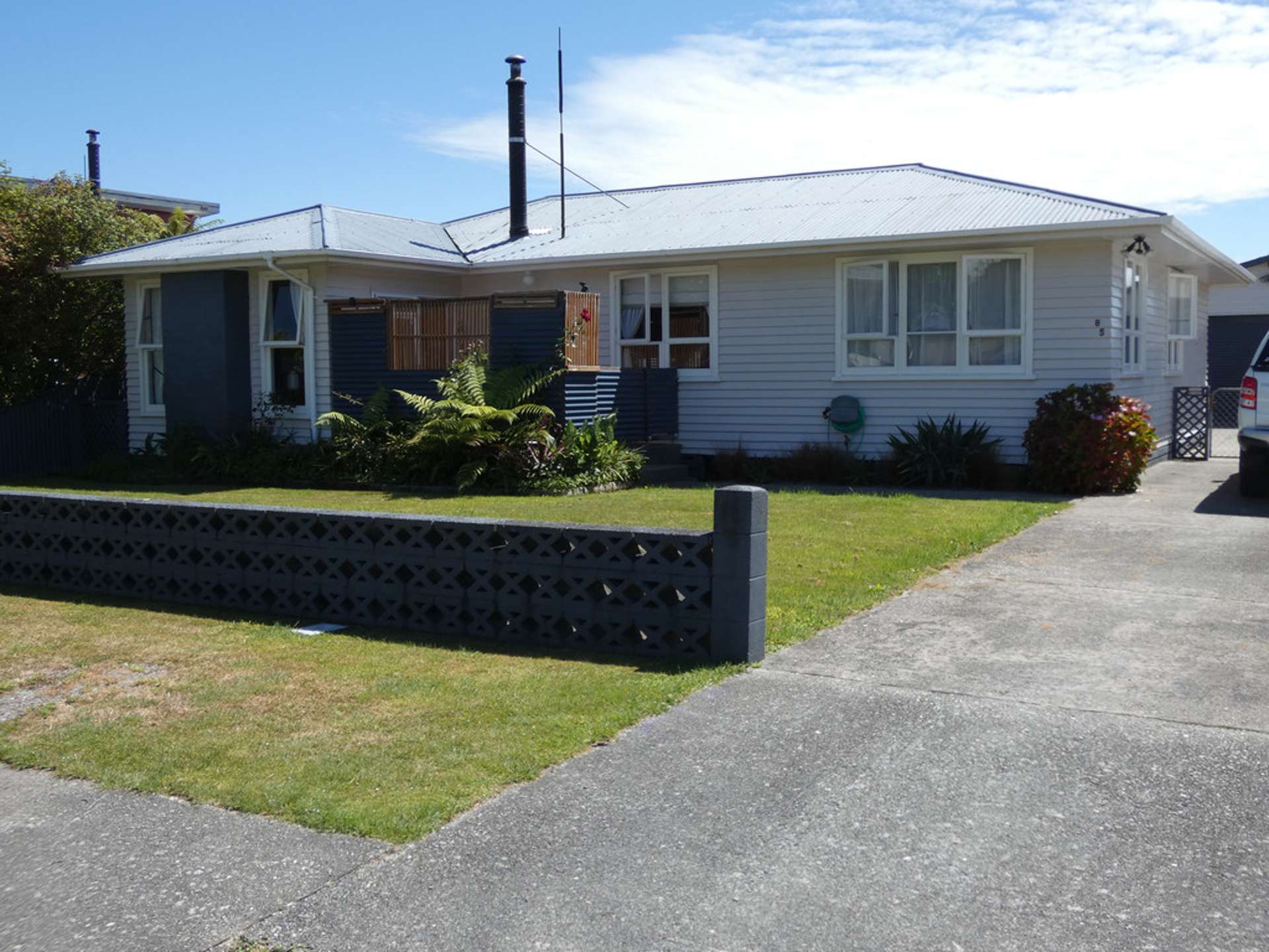 85 Livingstone Street Hokitika_0