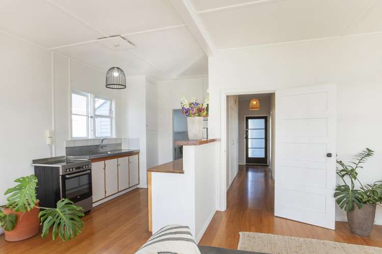 9 Shaw Street Kaiti_12