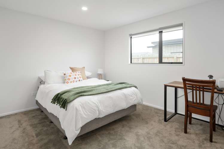 11 Caproni Road Burleigh_19