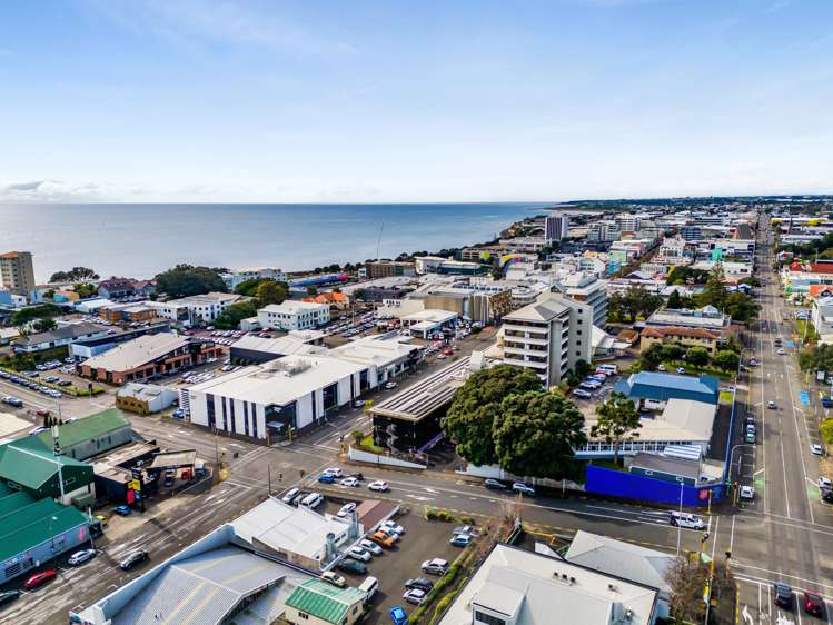 167 Devon Street West New Plymouth_17