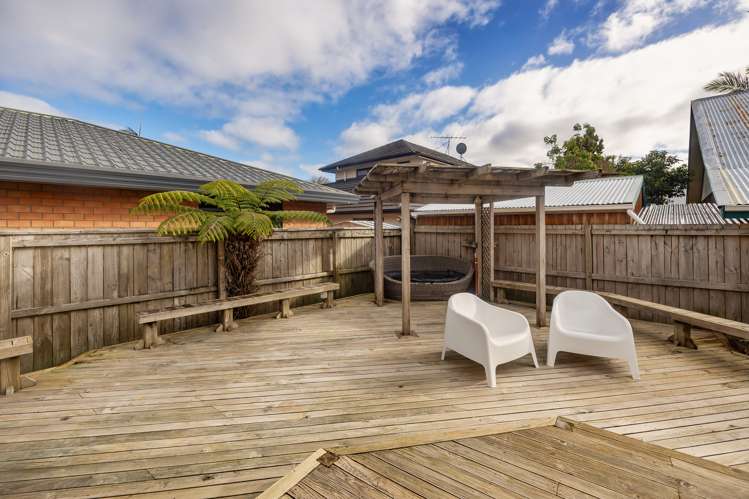 5/25a Beach Road Te Atatu Peninsula_22