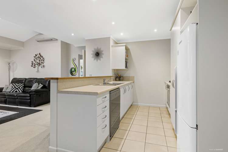 14/36 Dee Street Island Bay_5