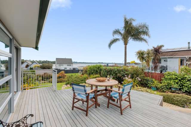 32 Forrester Drive Welcome Bay_3