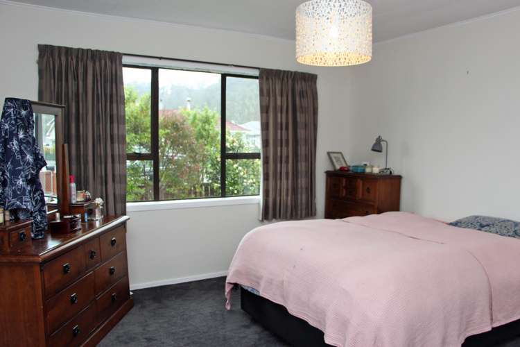 9 Eva Street Greymouth_8