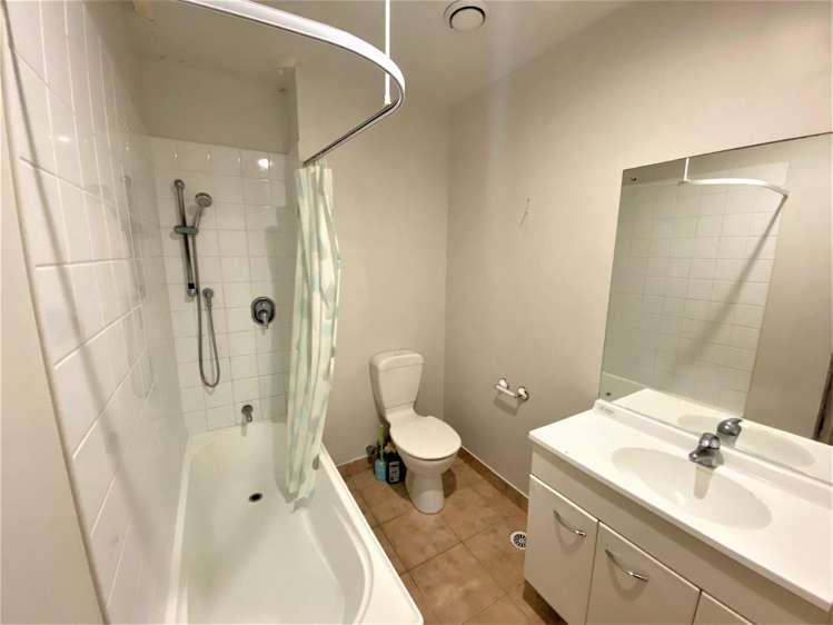 27/88 Cook Street Auckland Central_8