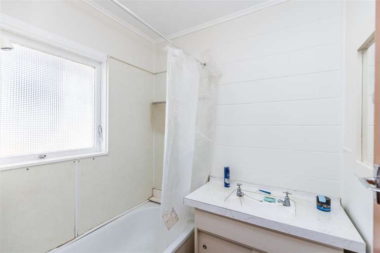 69 May Street Hamilton East_6