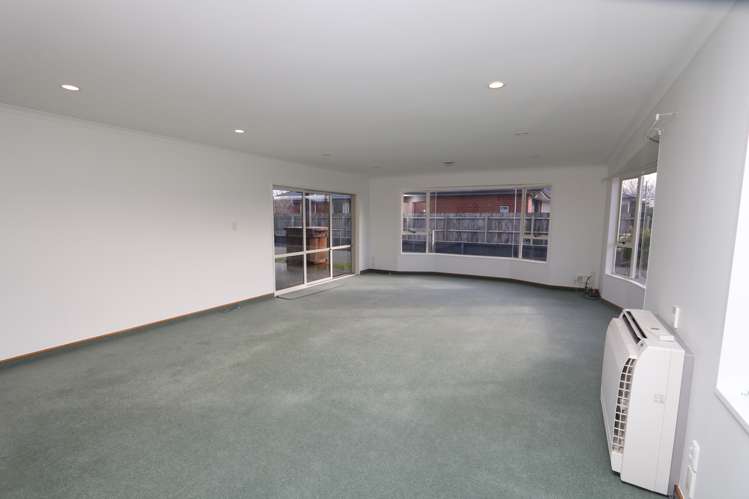 63 Kelvin Crescent Allenton_6