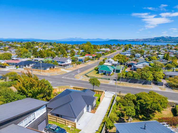 22B Hinekura Avenue Taupo_25