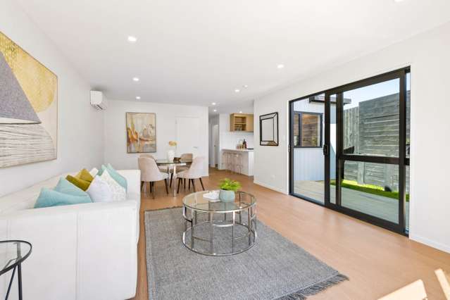 5D La Perouse Street Botany Downs_2