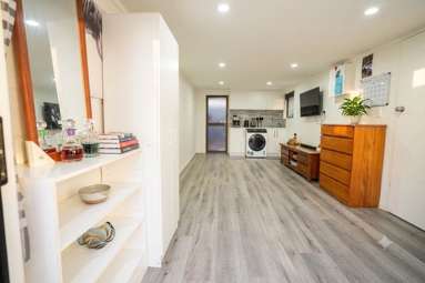8/25 Waterview Road West_3