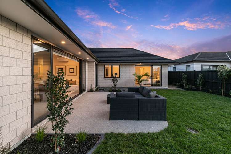 2 Frith Street Wainui_6