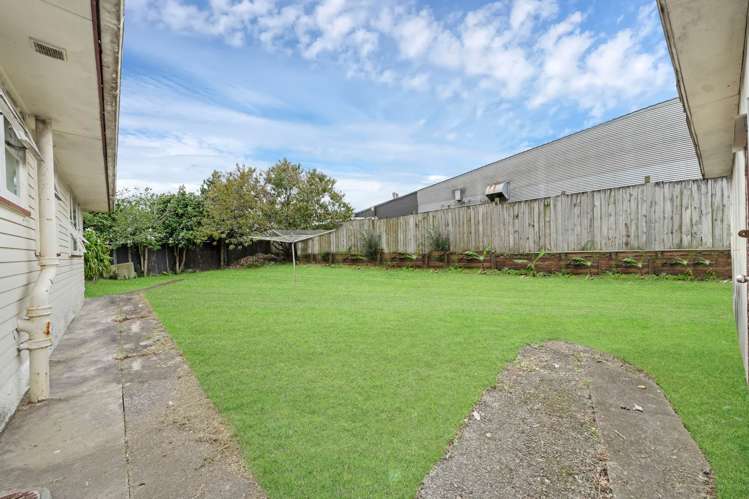 64 Fisher Crescent Otara_19