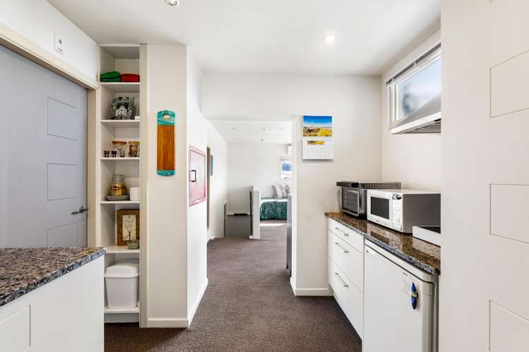 61/3 Shakespeare Road Napier South_23