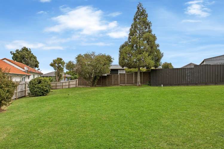 39 Bentleigh Avenue New Windsor_13