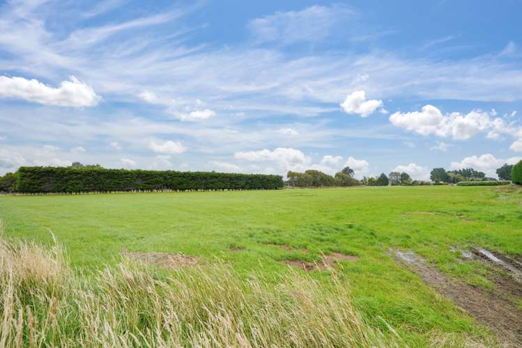 265 Bay Road West Plains_28