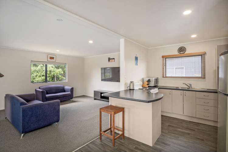 104 Sands Crescent Matarangi_11