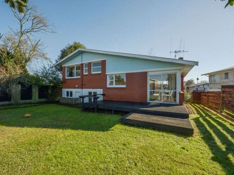 6 Joanna Place Deanwell_10
