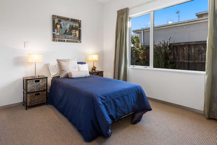 142 North Parade Richmond_22