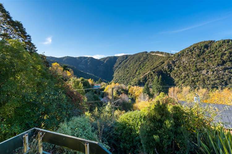 10 Tui Terrace Waipori Falls_6