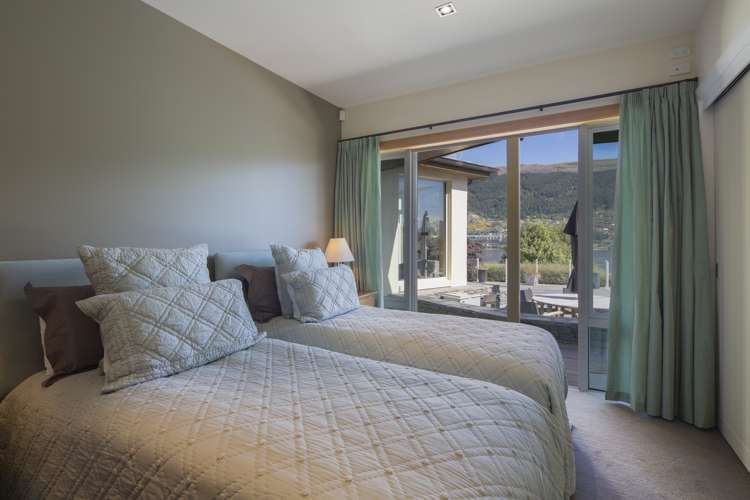 371 Peninsula Road Kelvin Heights_10