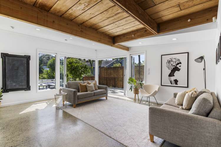 890 Beach Road Waiake_9