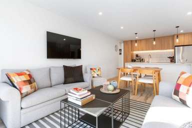 38D Roosevelt Avenue_2