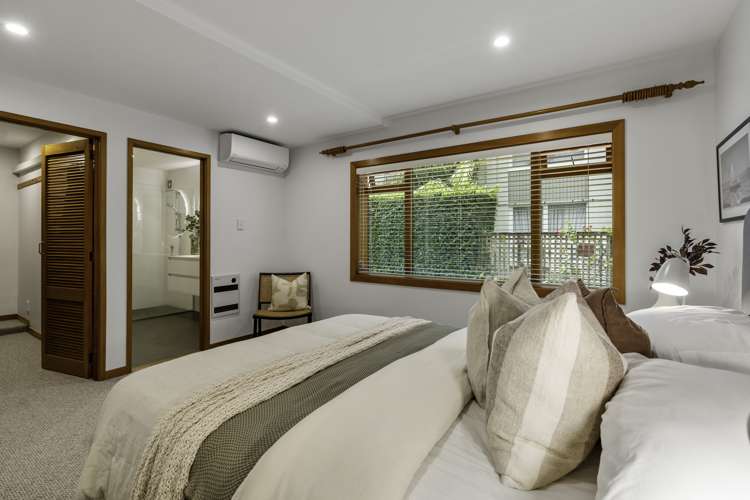 1/22 Queens Parade Devonport_37