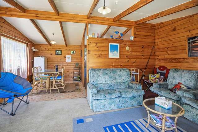 14 Rauparaha Street Marokopa_3