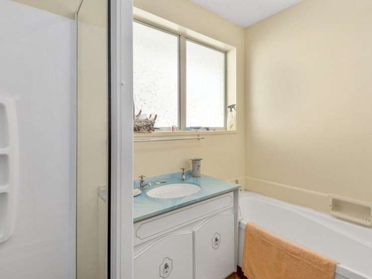 4987 Christchurch Akaroa Road Little River_9