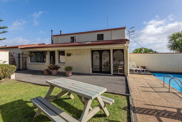 120 Memorial Drive Parahaki_24
