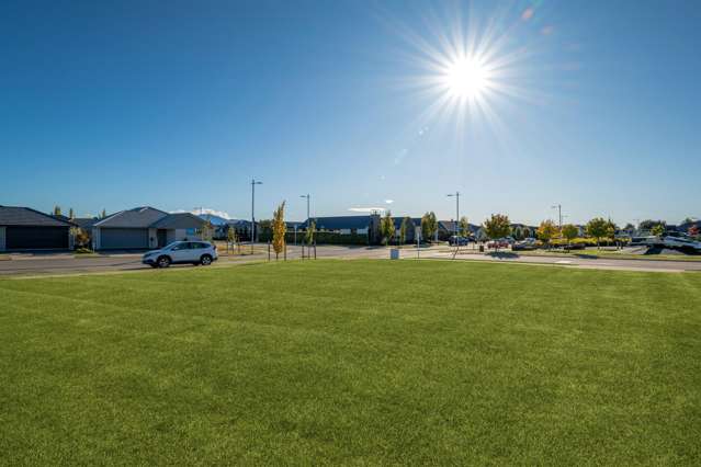 2 Kittyhawk Road Burleigh_4