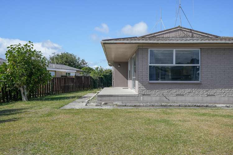 5 Leonard Place Dinsdale_1