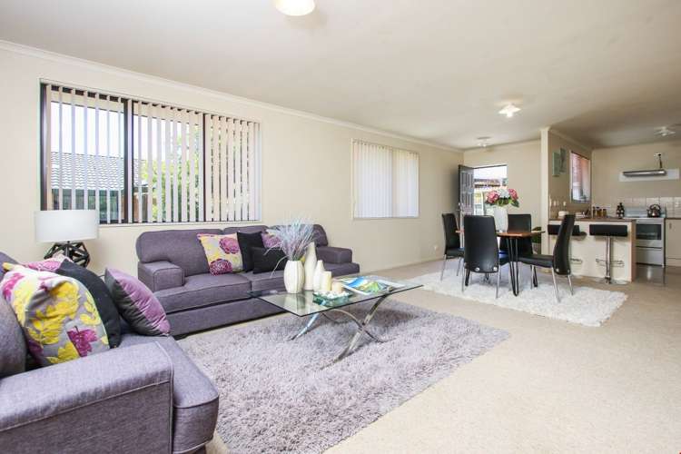 11 Plumstead Rise Glen Eden_8