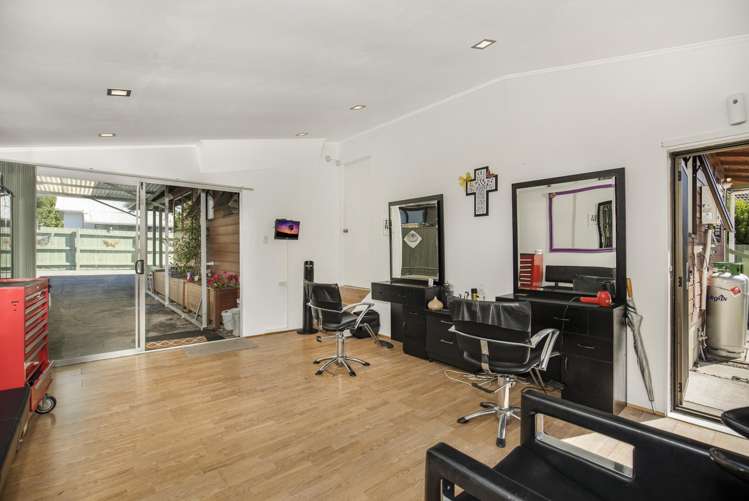 16 Muirfield Street Wattle Downs_13