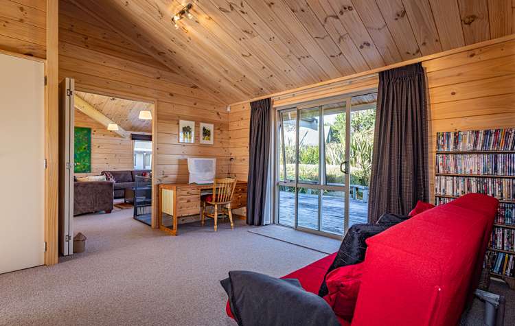 6 Kirk Street National Park_12