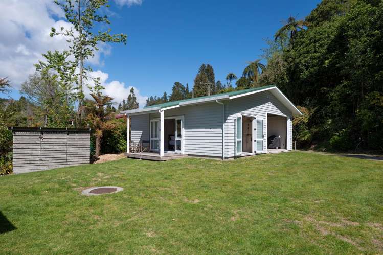 919K State Highway 30 Lake Rotoiti_15