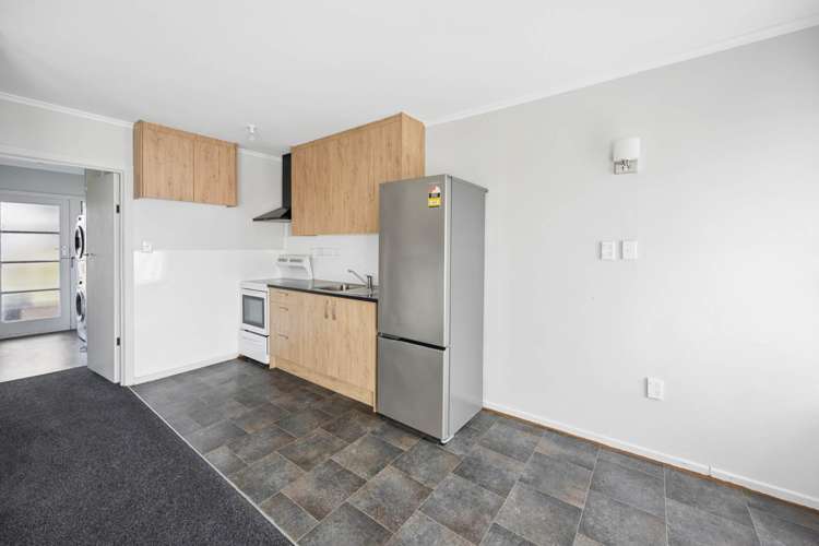8/3 Rocklands Avenue Mt Eden_3