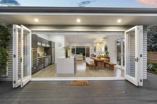 2 Ascot Avenue Narrow Neck_2