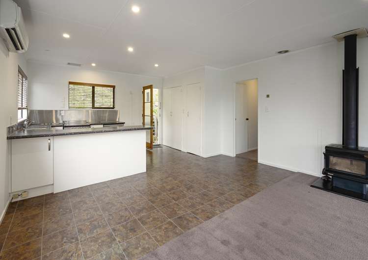 2/100 Cambria Street The Wood_5