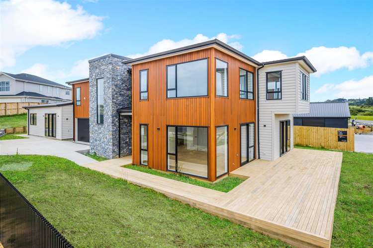 2 Whawhaki Road Beachlands_5