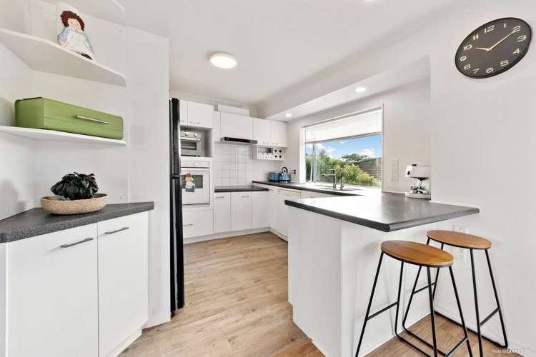 2/62 Whiting Grove West Harbour_10