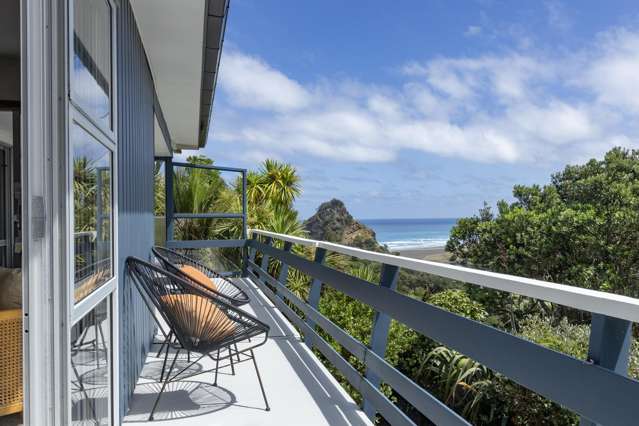 Mid-Century Glamour Meets Piha Lifestyle!