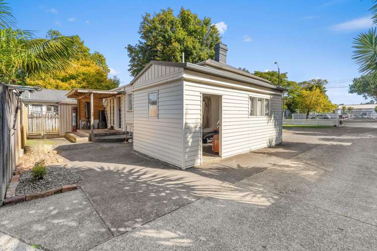 45 & 45A Settlement Road Papakura_8