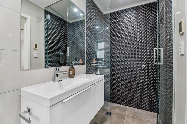 187a Wallace Road Mangere Bridge_9